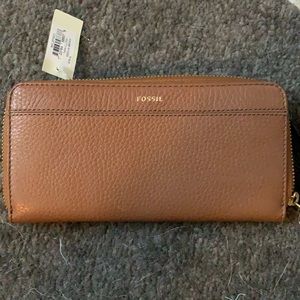 NET fossil Tara clutch